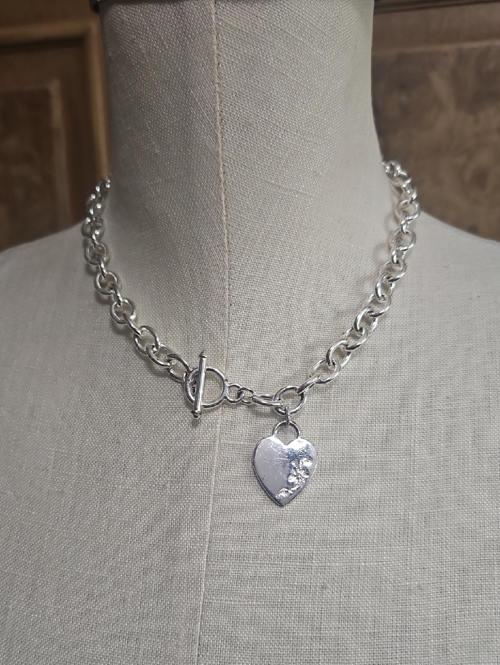 Nine West Silver Heart Pendant Toggle Chain Necklace 16 1/2"